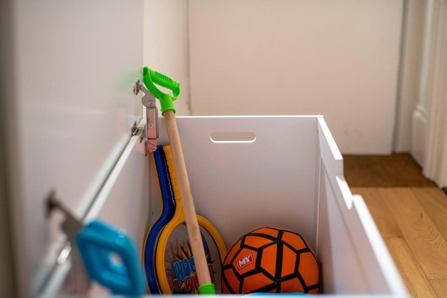 Family Friendly Flat Just Minutes From The Beach! Portsmouth Bagian luar foto